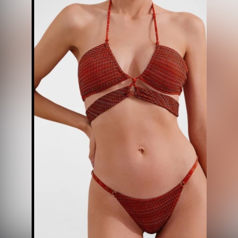 New Gi Strappy Bikini set by ViX Paula Hermanny M